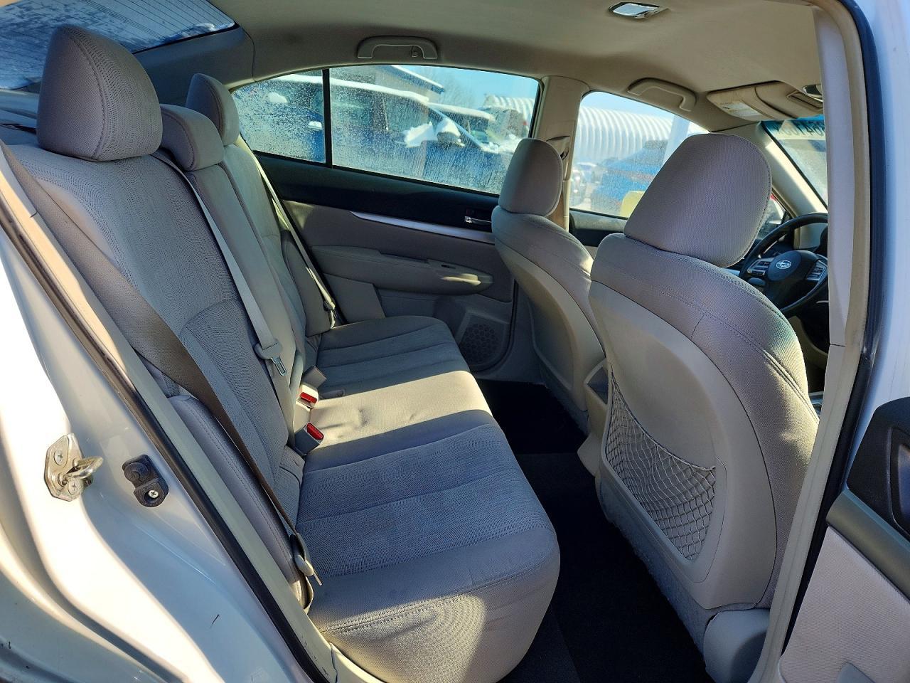 2014 SUBARU LEGACY — фото 10