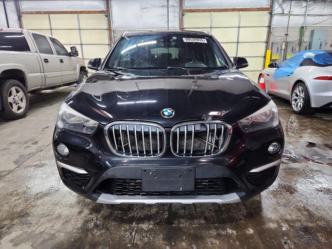 2018 BMW X1 — фото 5