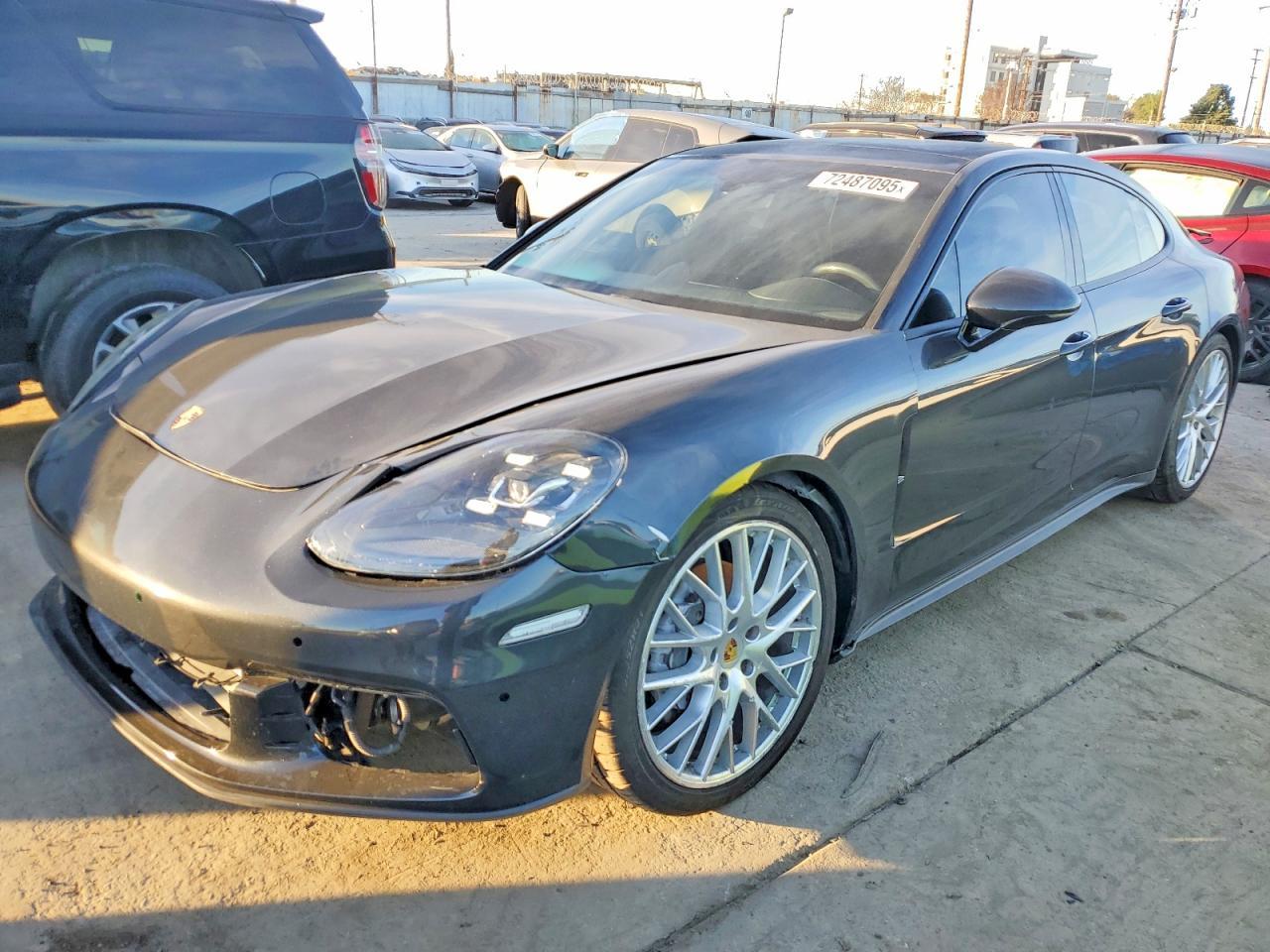 2017 PORSCHE PANAMERA — фото 1