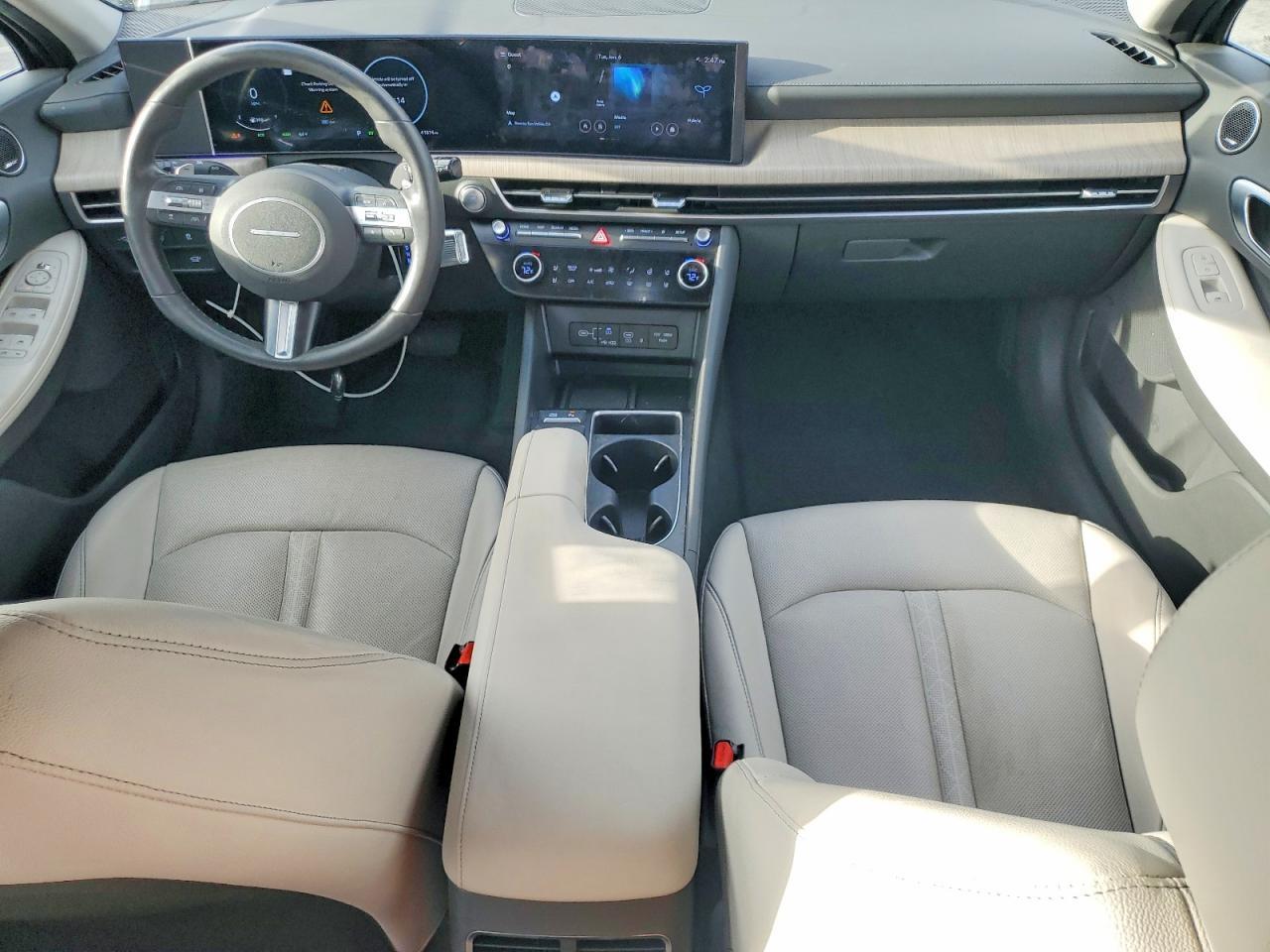 HYUNDAI SONATA HYBRID
