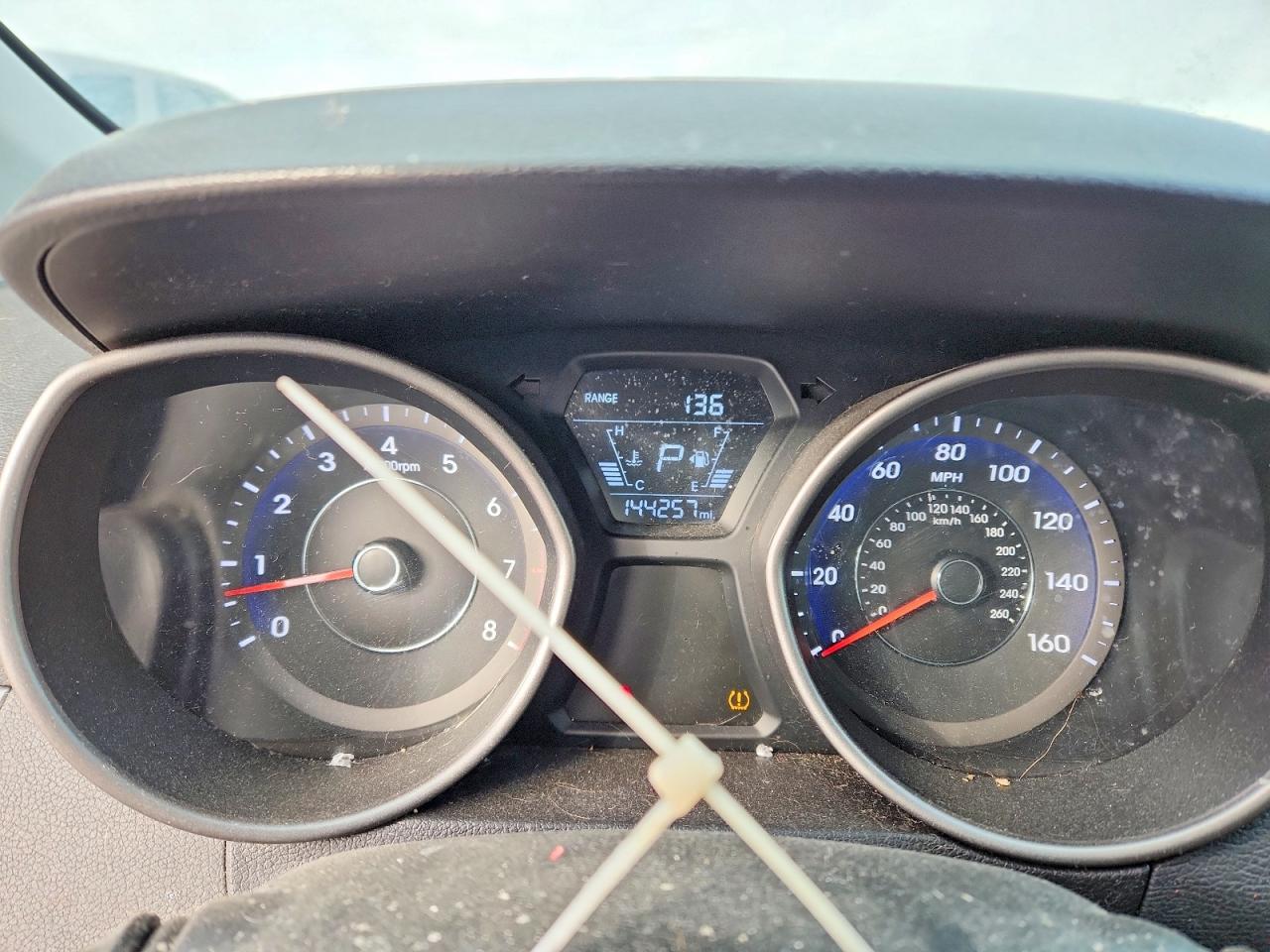 2014 HYUNDAI ELANTRA — фото 9