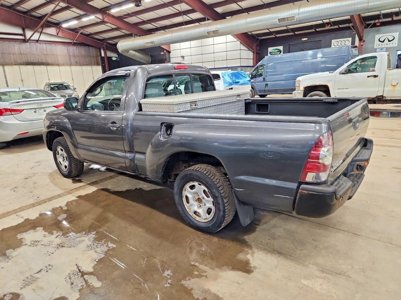 TOYOTA TACOMA