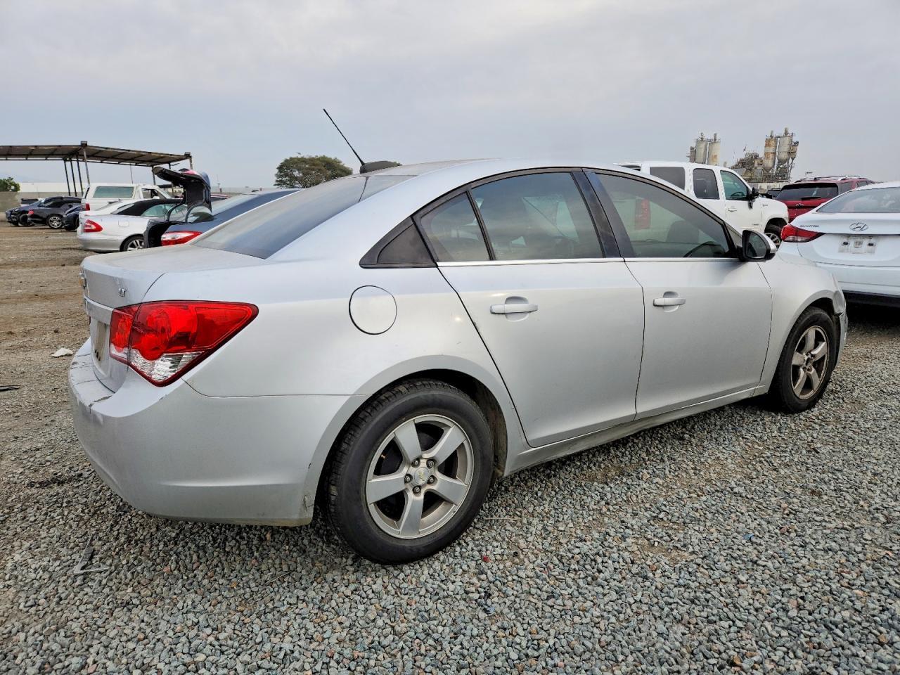 CHEVROLET CRUZE