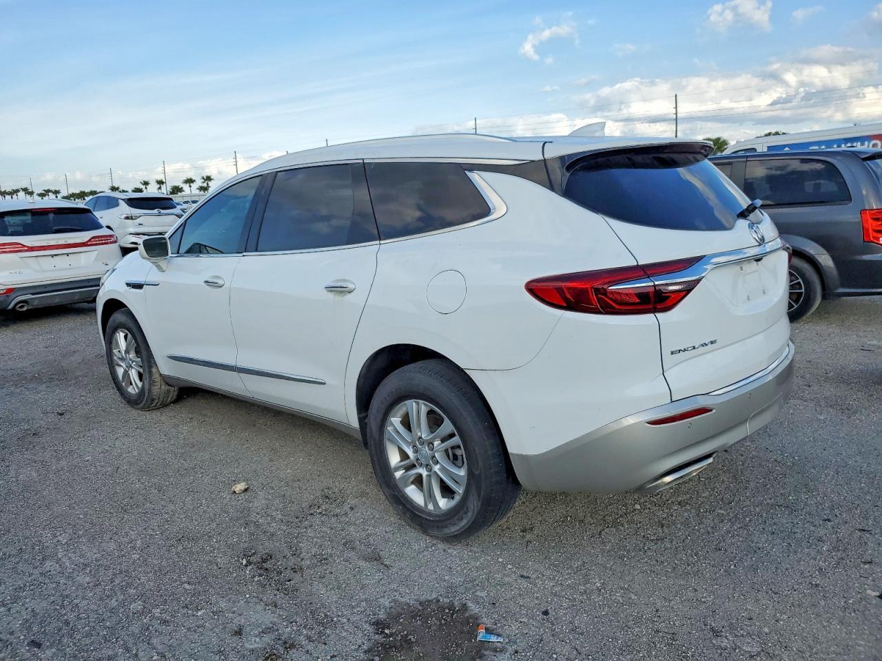 2020 BUICK ENCLAVE — фото 2