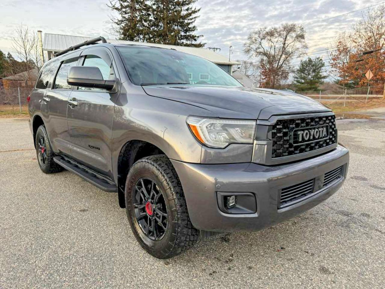TOYOTA SEQUOIA