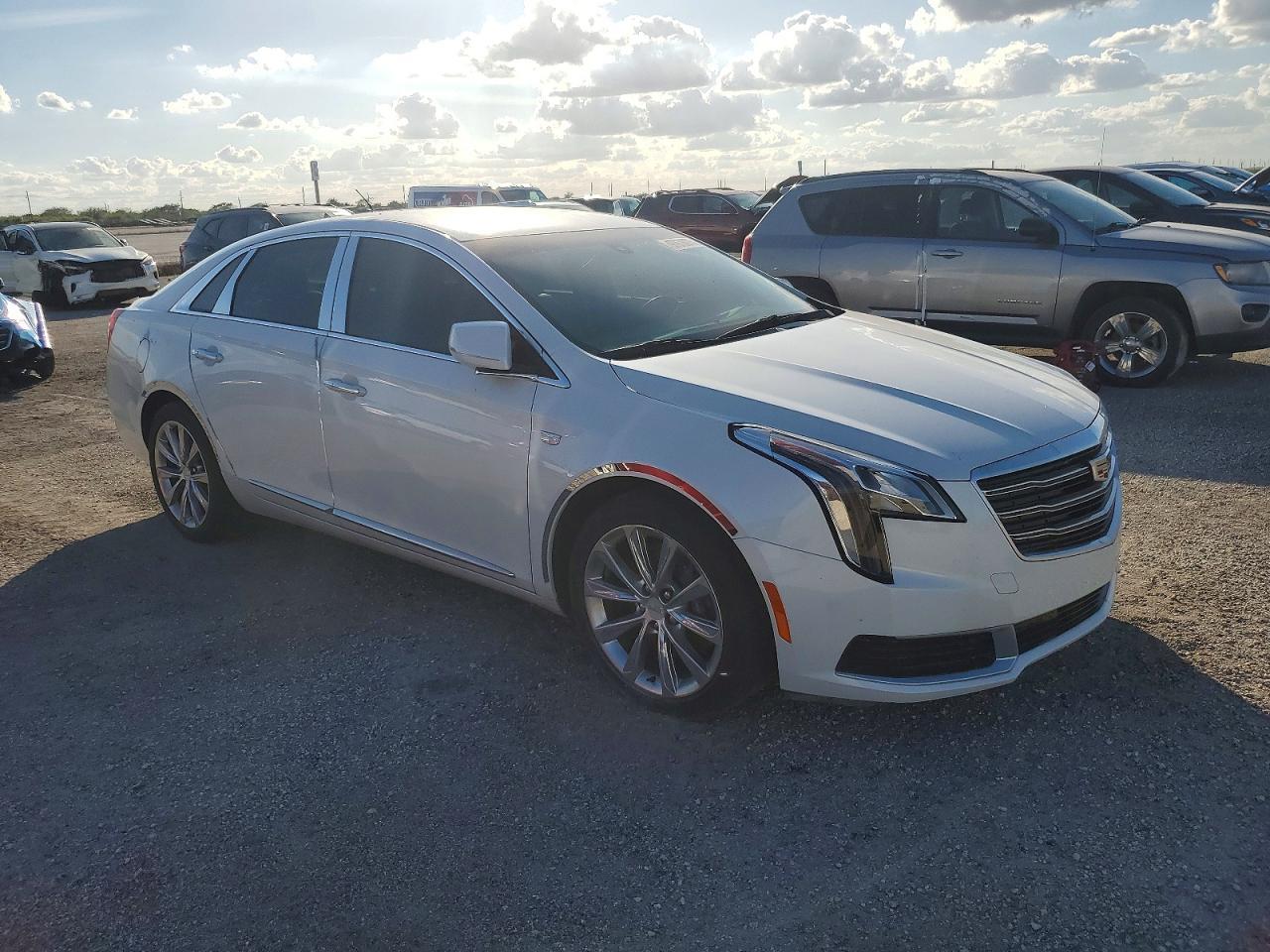 2018 CADILLAC XTS — фото 4