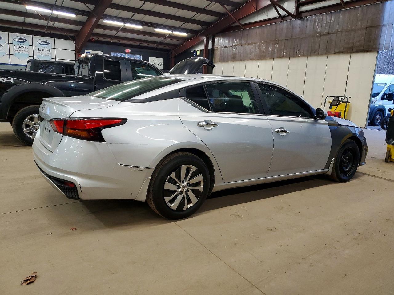 2019 NISSAN ALTIMA — фото 3