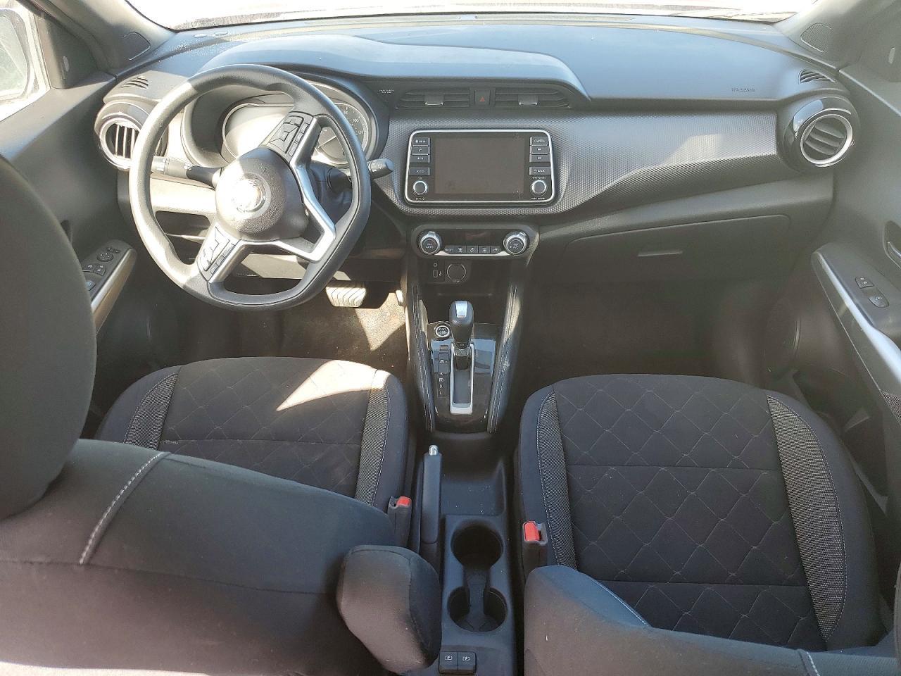 2018 NISSAN KICKS — фото 8
