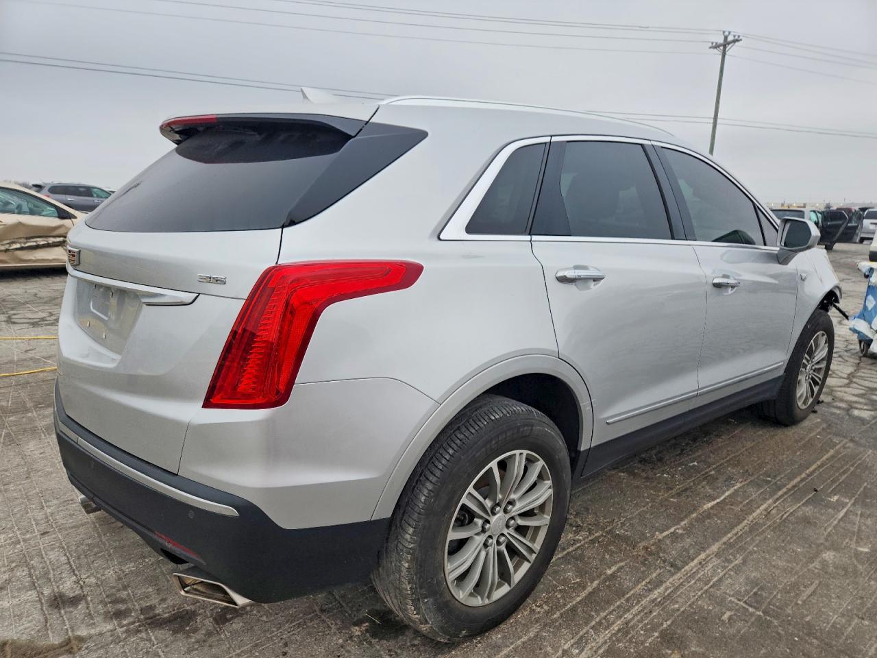 CADILLAC XT5