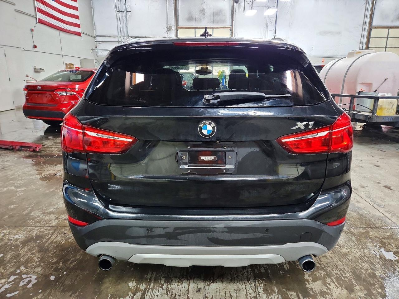 2018 BMW X1 — фото 6