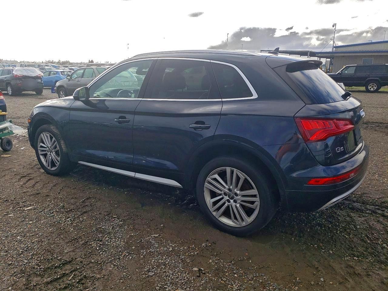 AUDI Q5