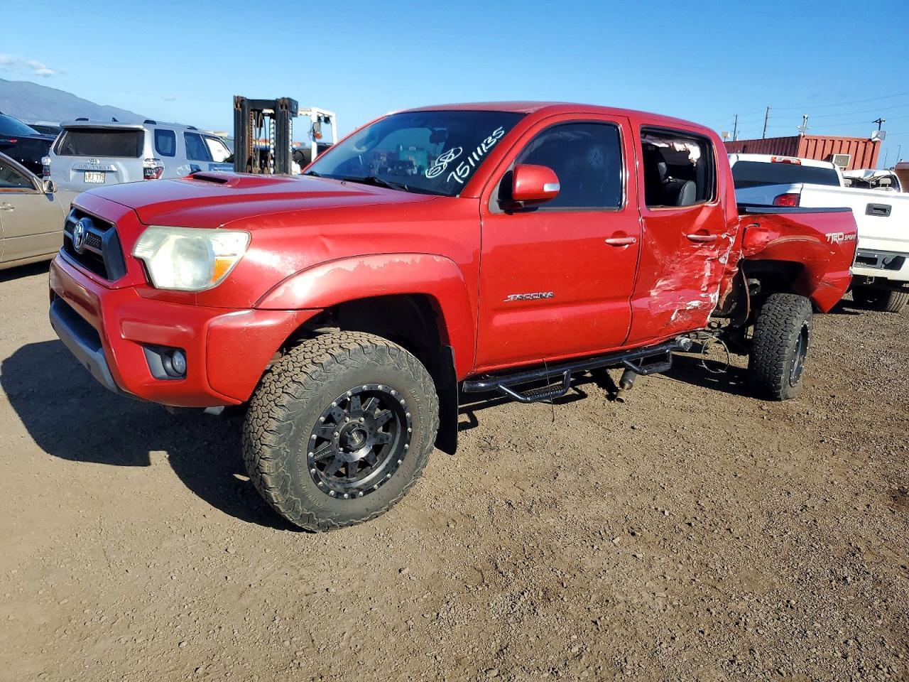 2015 TOYOTA TACOMA — фото 1