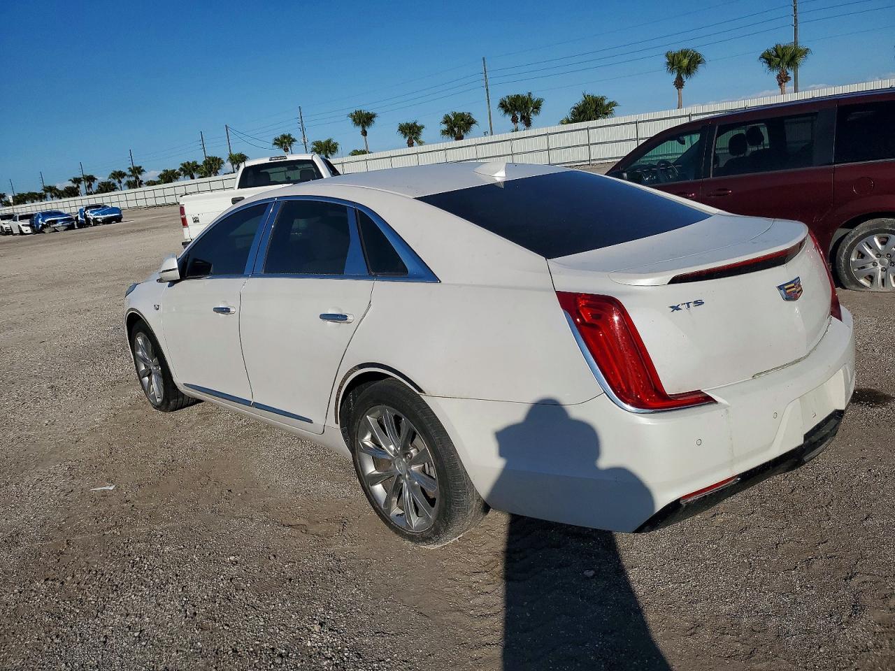 2018 CADILLAC XTS — фото 2