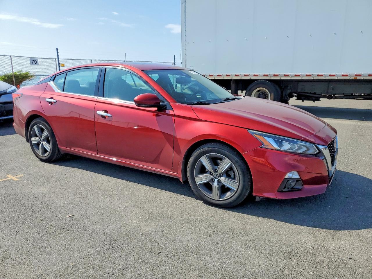 2019 NISSAN ALTIMA — фото 4