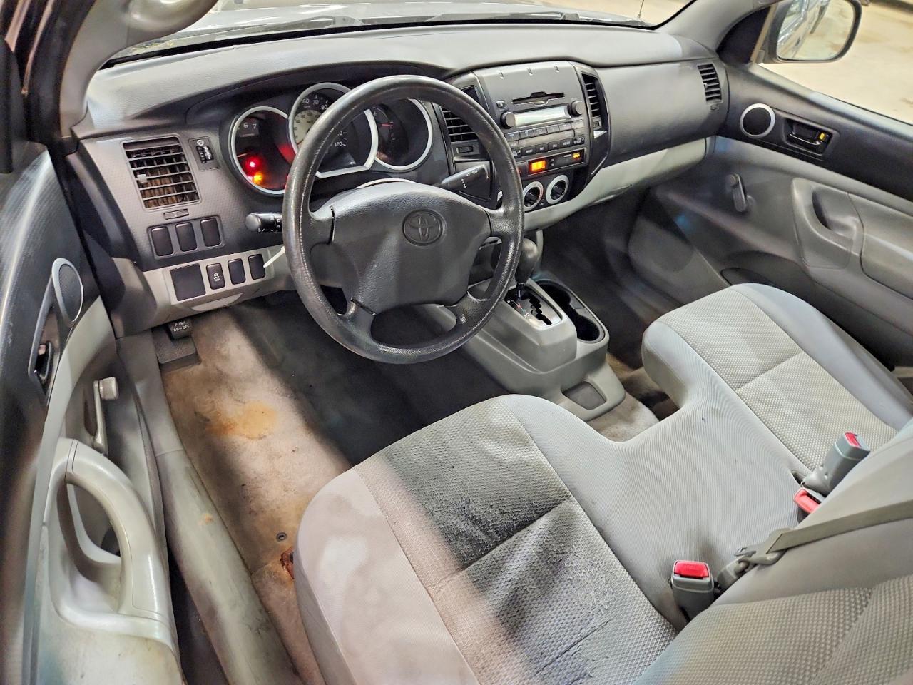 TOYOTA TACOMA