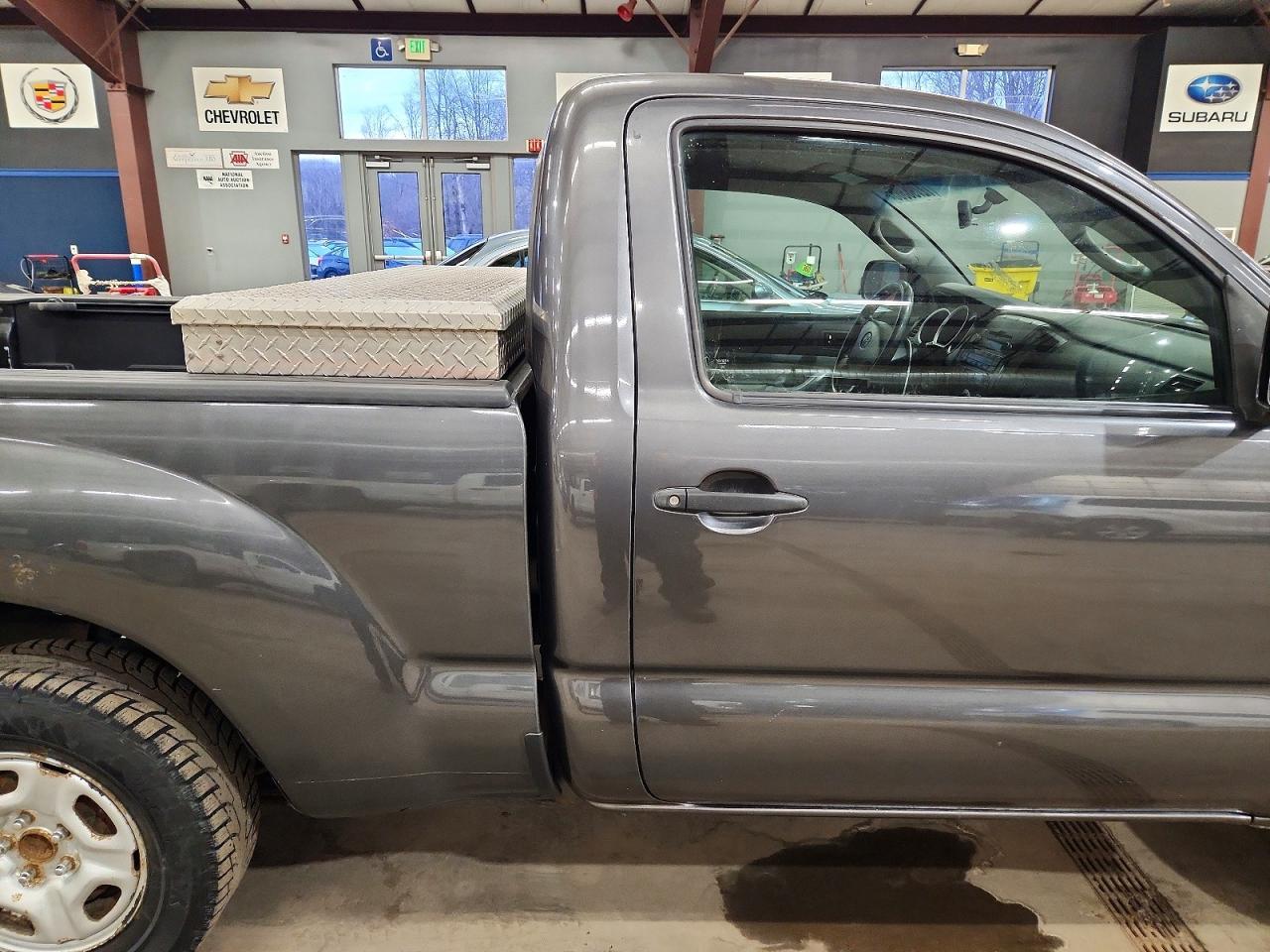 TOYOTA TACOMA