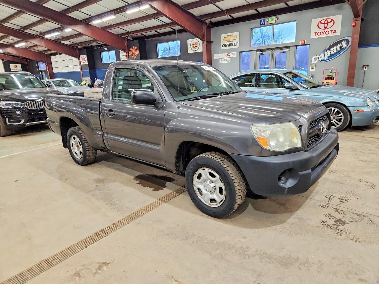TOYOTA TACOMA
