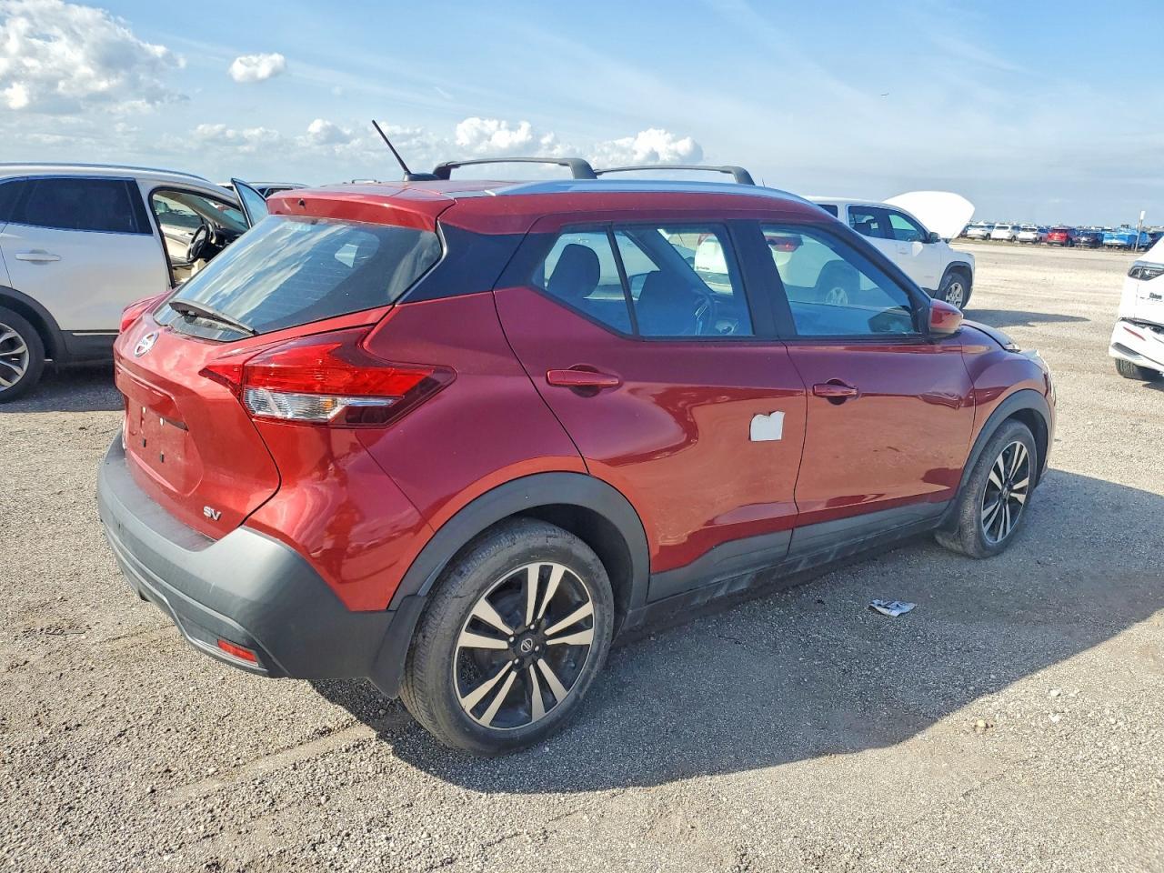 2018 NISSAN KICKS — фото 3