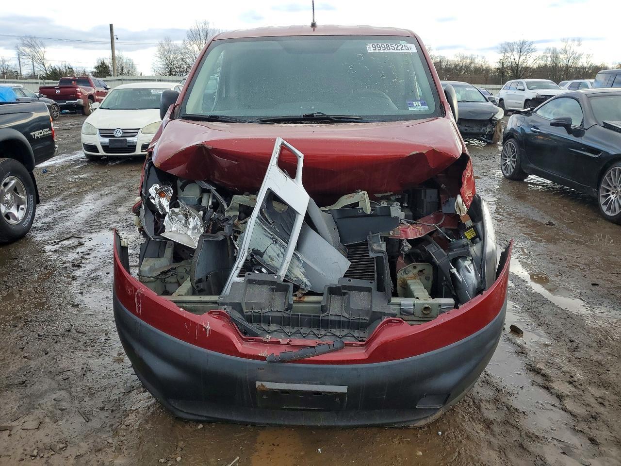 NISSAN NV200