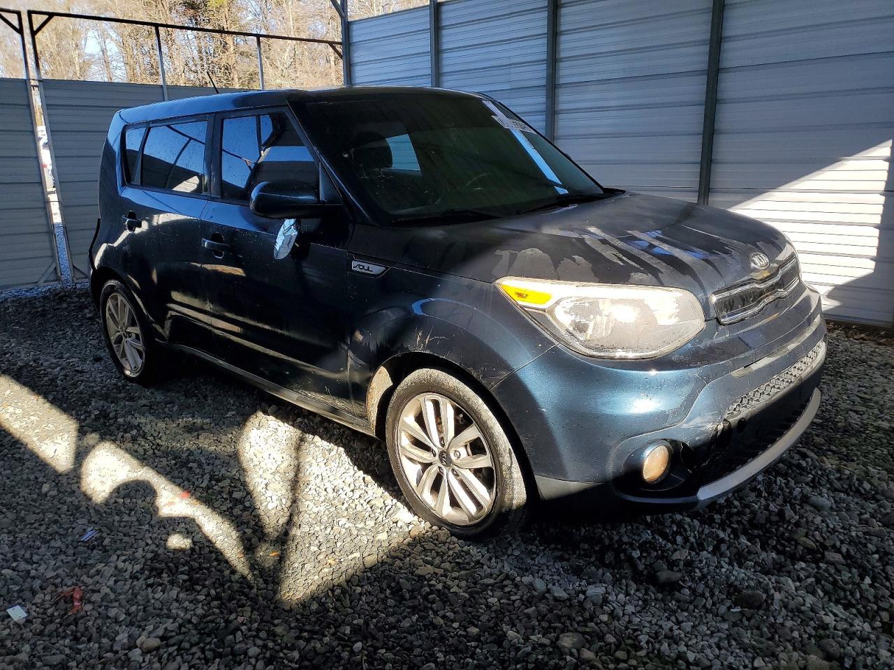 KIA SOUL