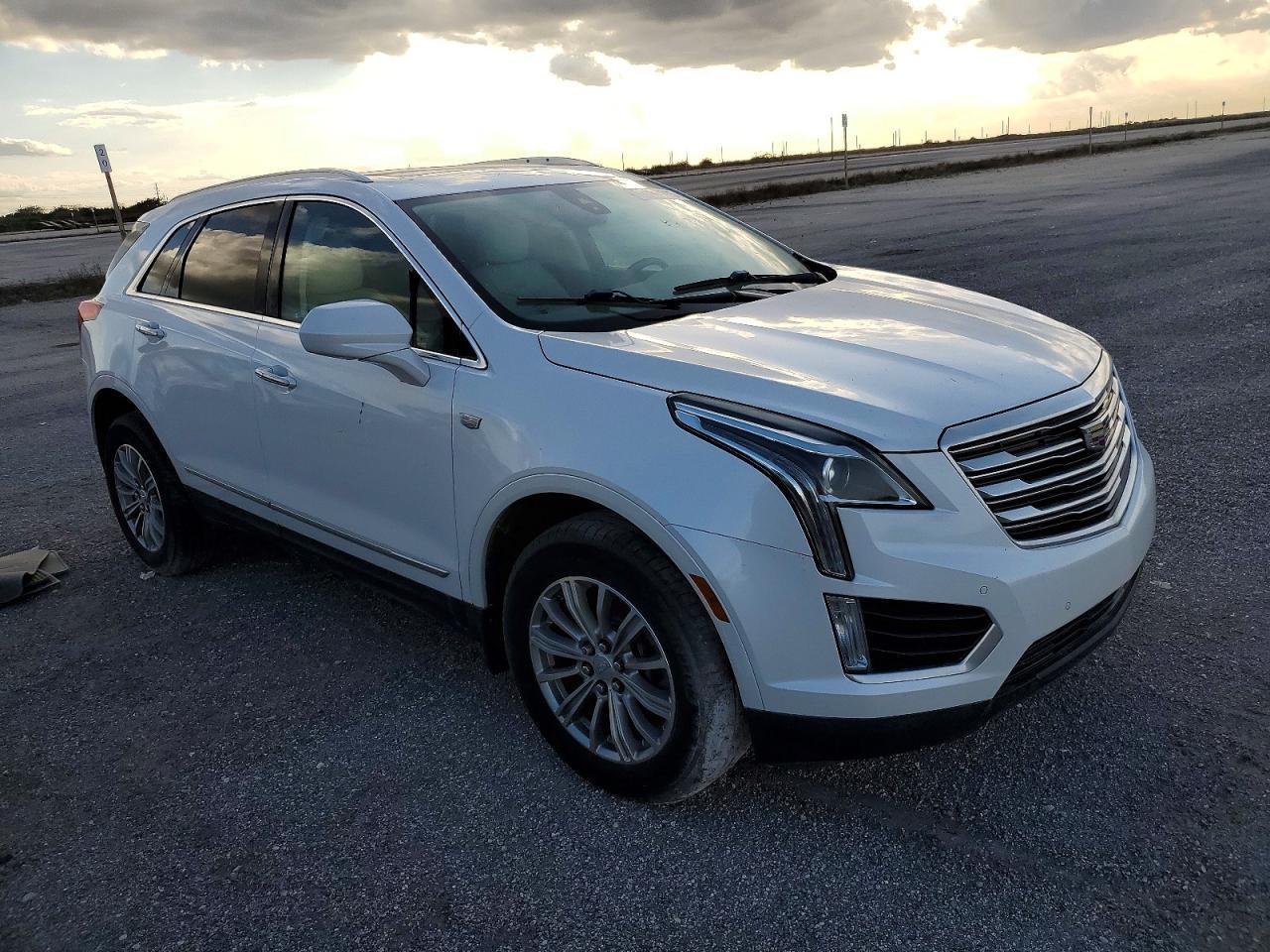 2019 CADILLAC XT5 — фото 4