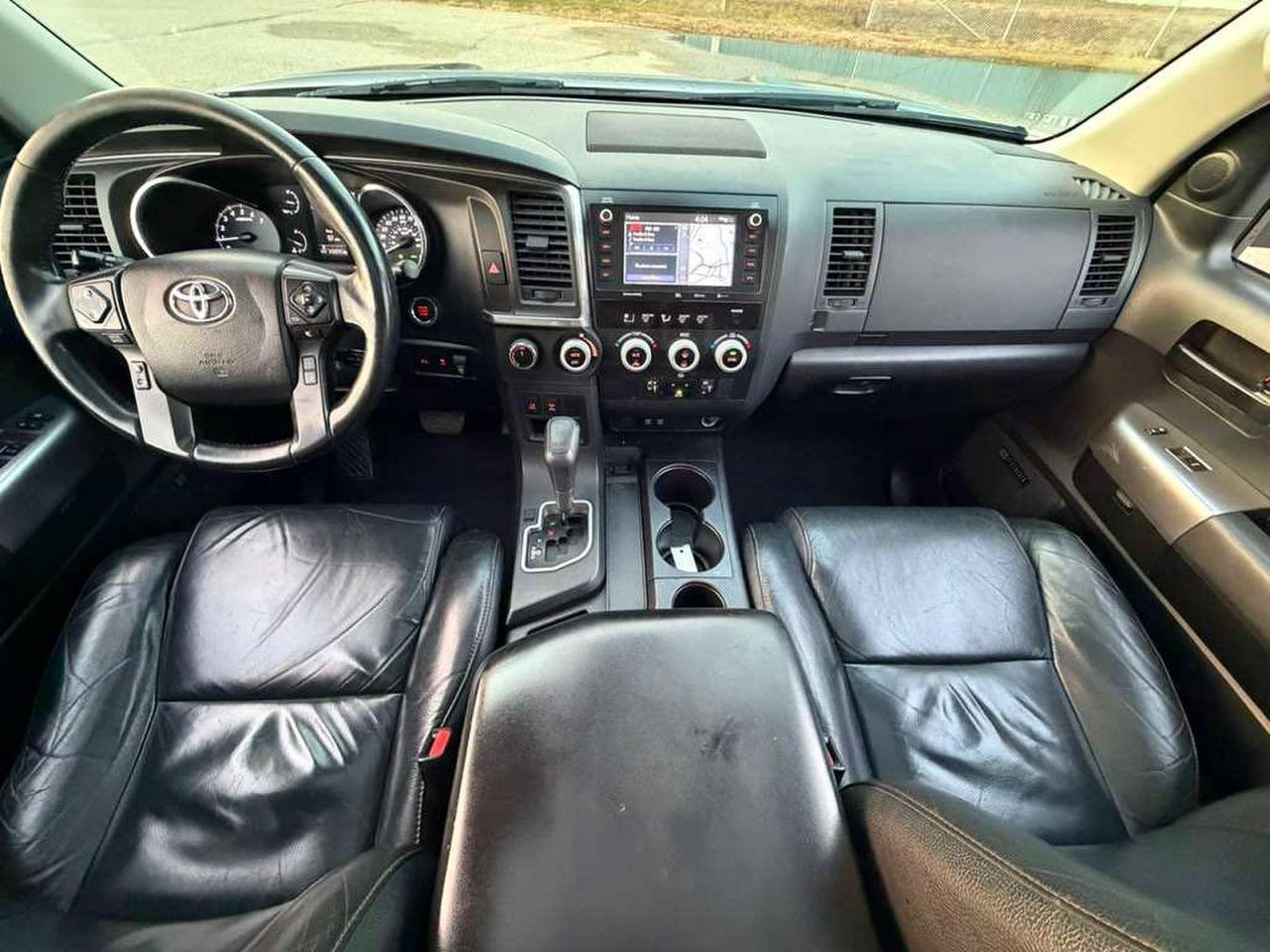 TOYOTA SEQUOIA