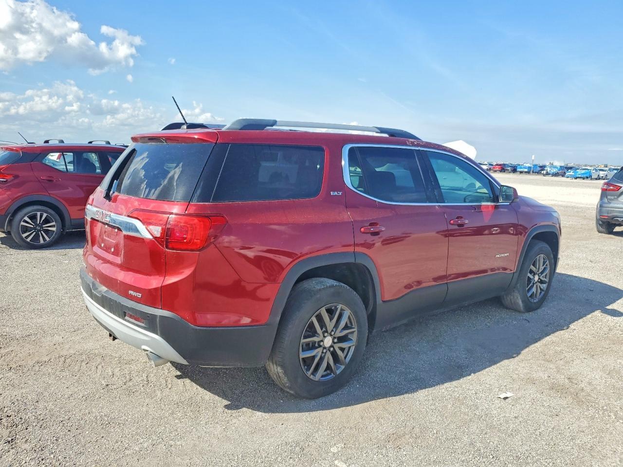 2019 GMC ACADIA — фото 3