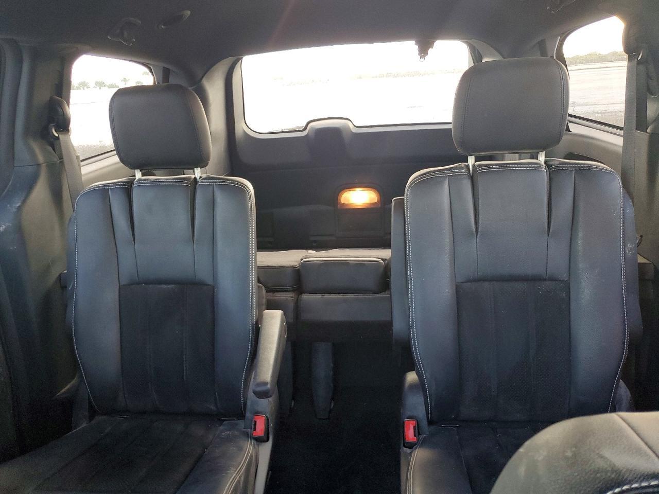 2015 DODGE GRAND CARAVAN — фото 10