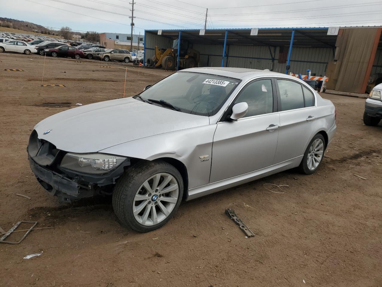 BMW 3 SERIES