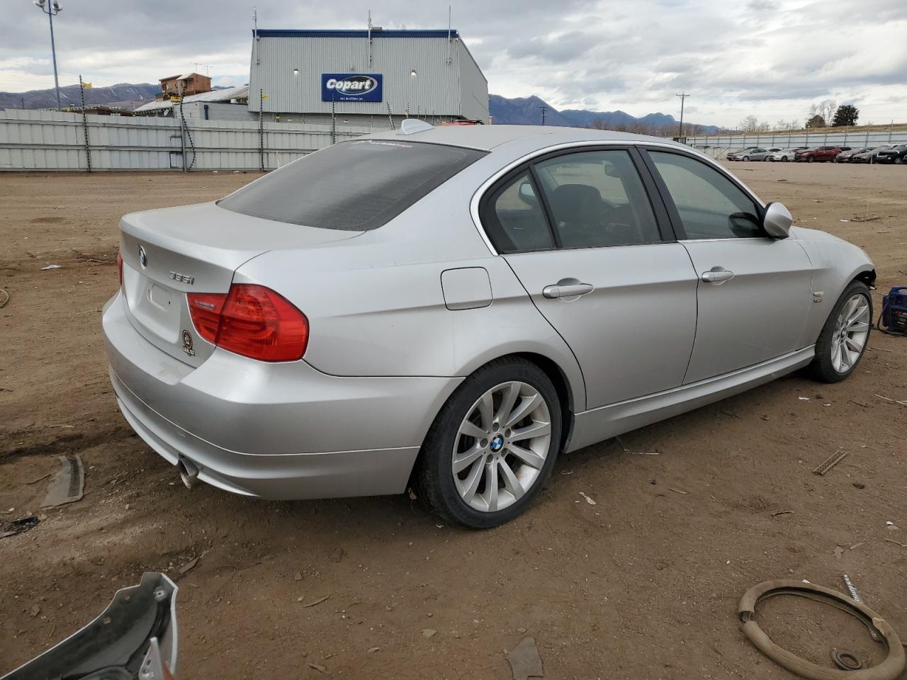 BMW 3 SERIES