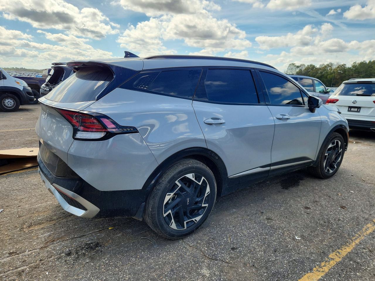 2025 KIA SPORTAGE — фото 3
