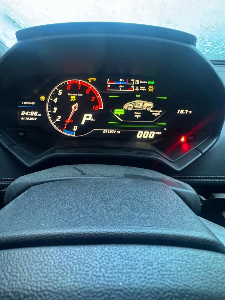 LAMBORGHINI HURACAN