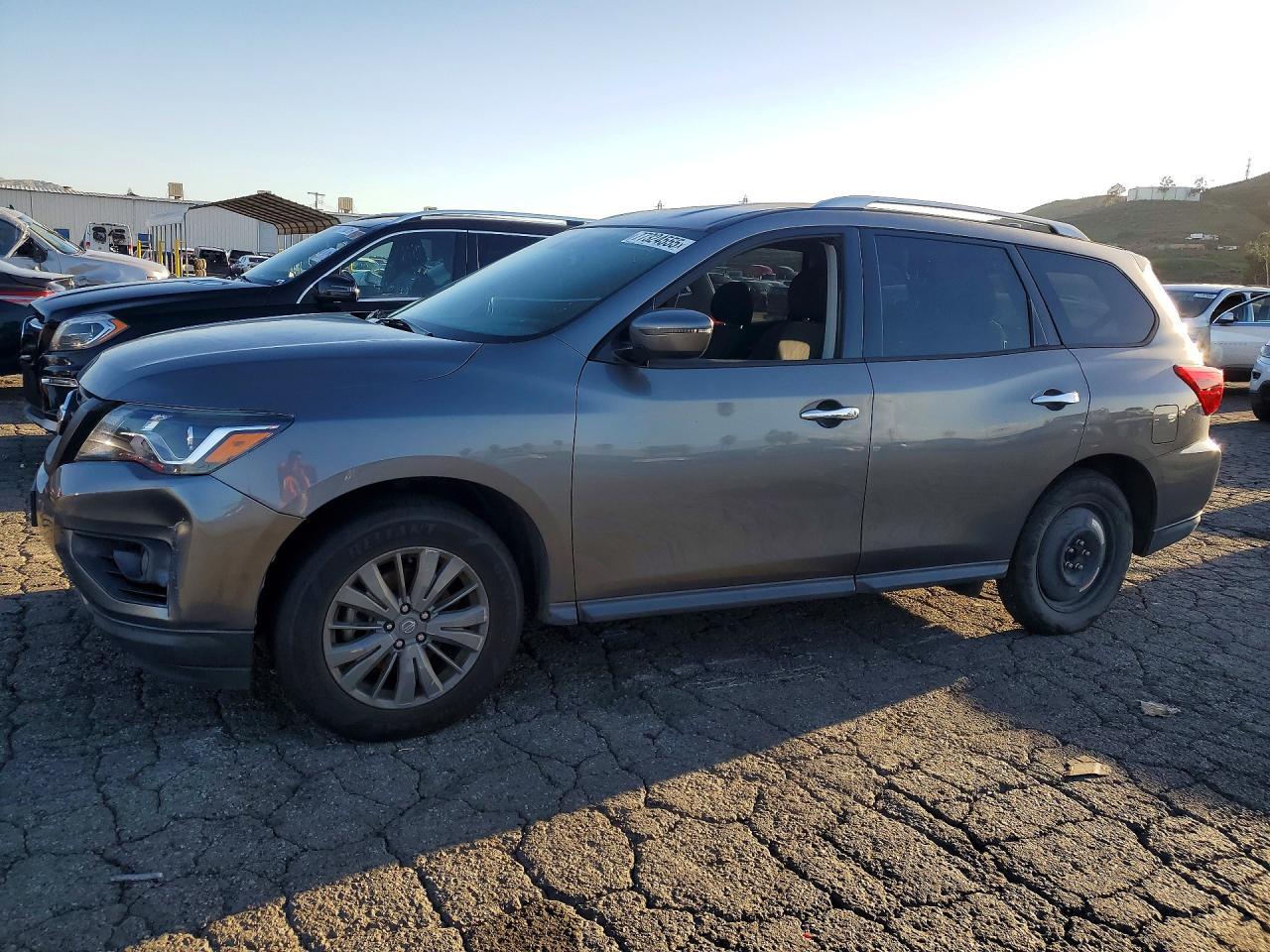 NISSAN PATHFINDER