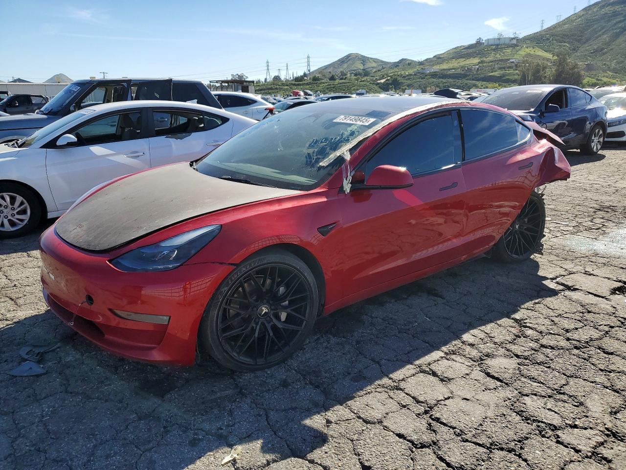 TESLA MODEL 3