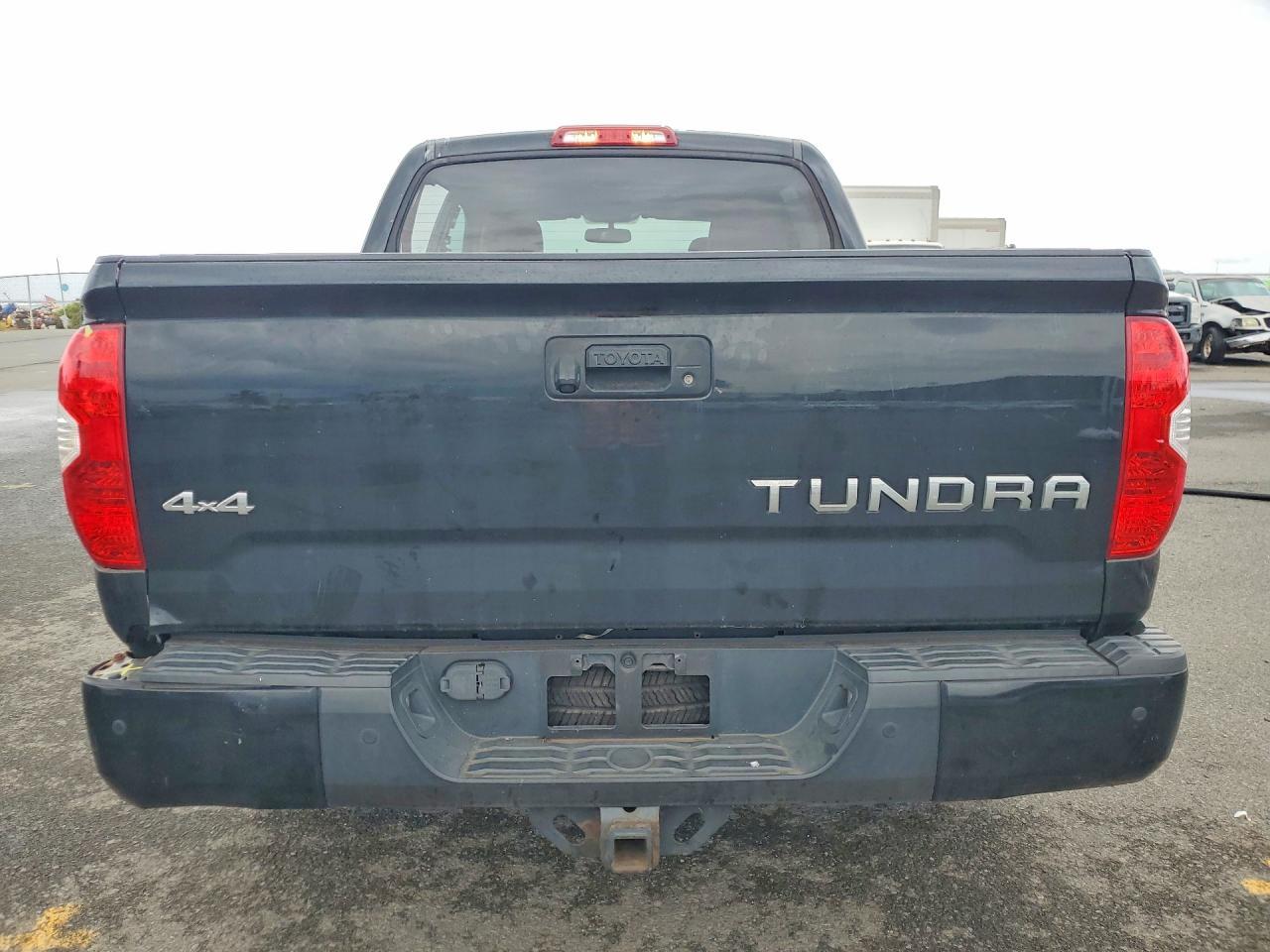 2016 TOYOTA TUNDRA — фото 6