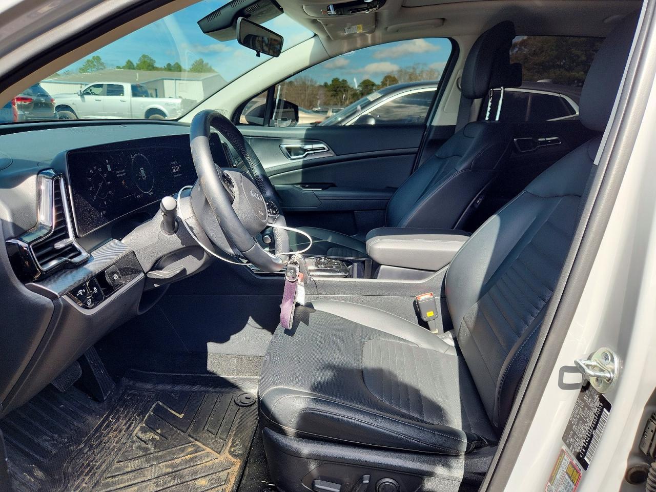 2025 KIA SPORTAGE — фото 7