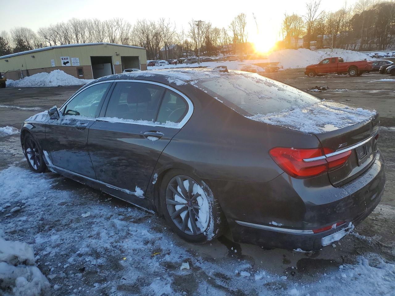 2018 BMW 7 SERIES — фото 2