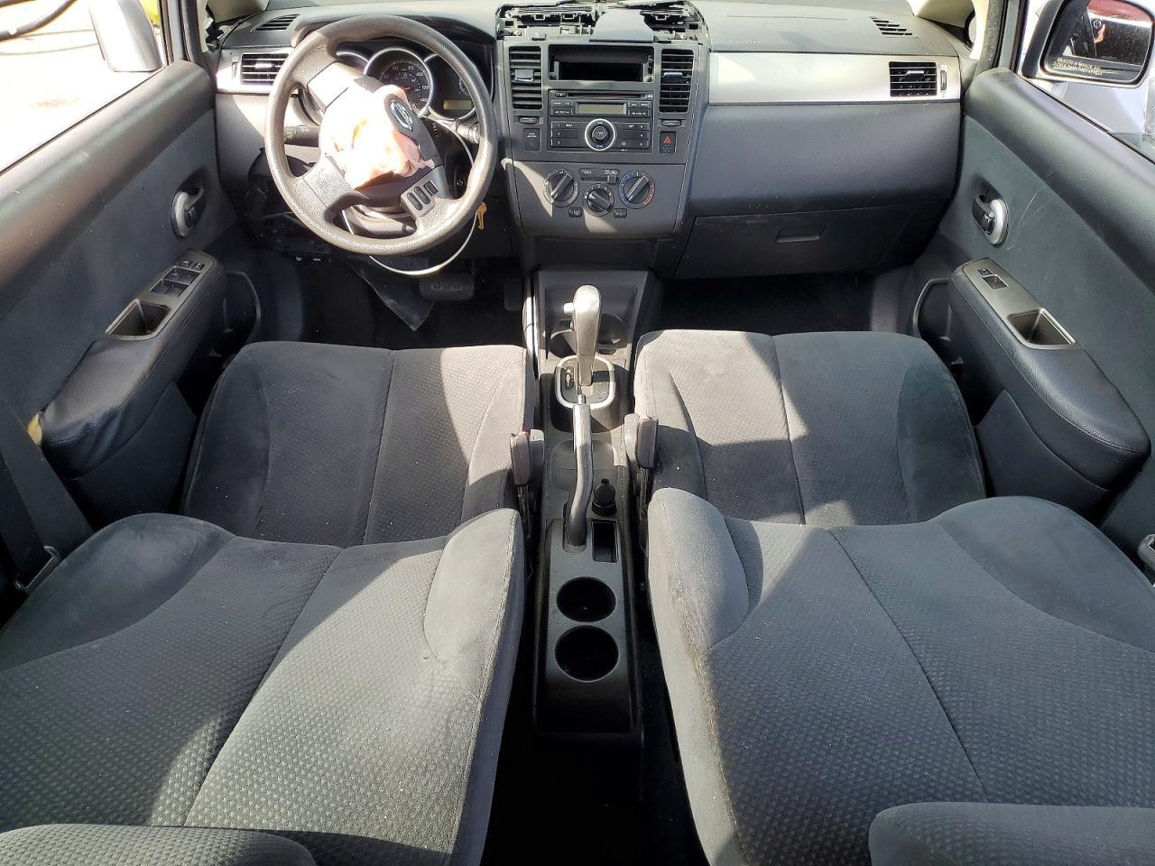 2010 NISSAN VERSA — фото 8