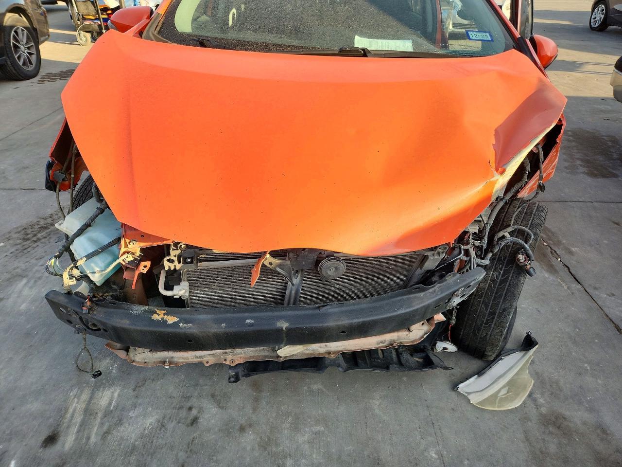 2013 TOYOTA PRIUS C — фото 11