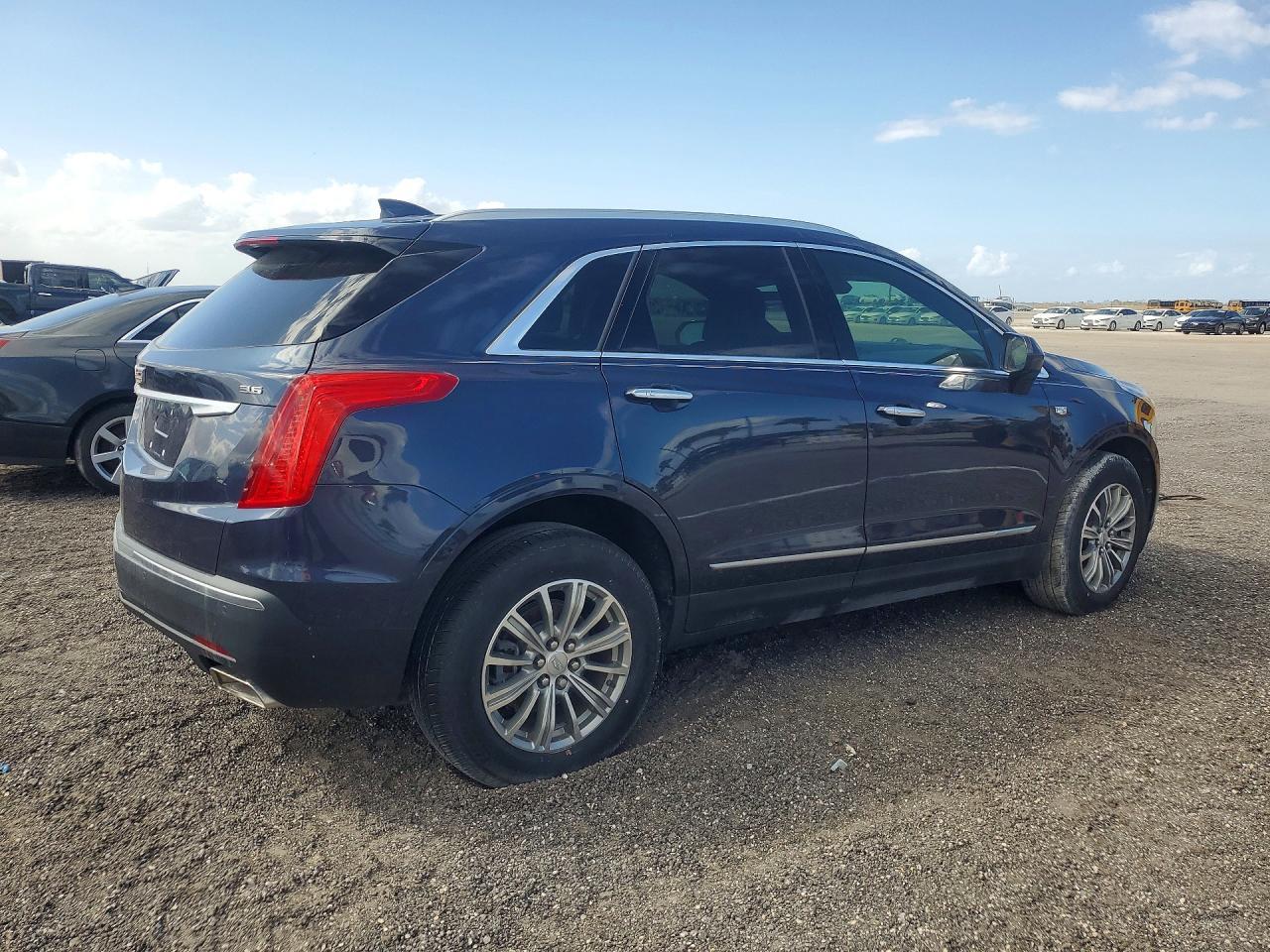 2018 CADILLAC XT5 — фото 3