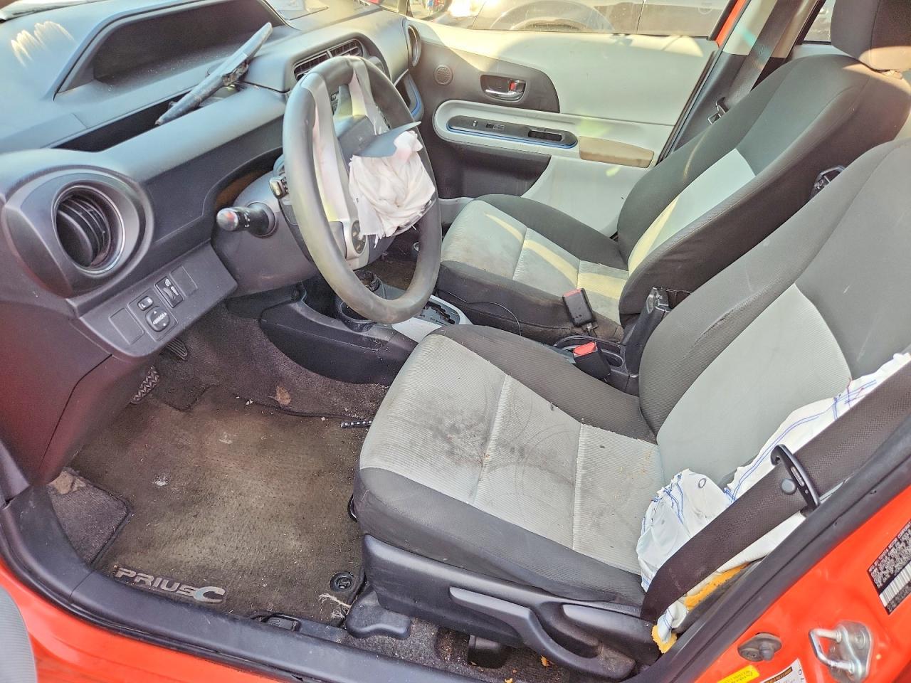 2013 TOYOTA PRIUS C — фото 7
