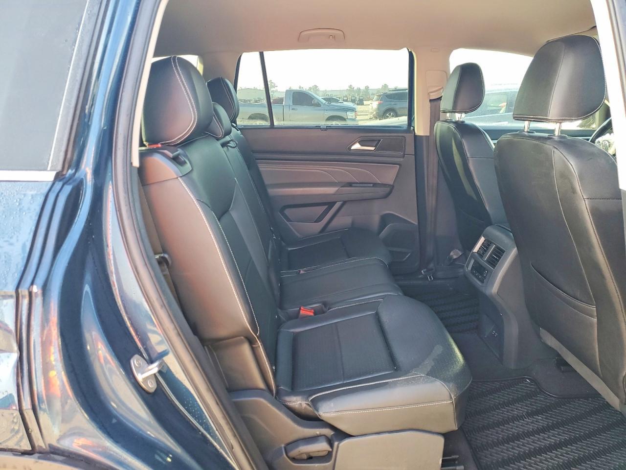 VOLKSWAGEN ATLAS