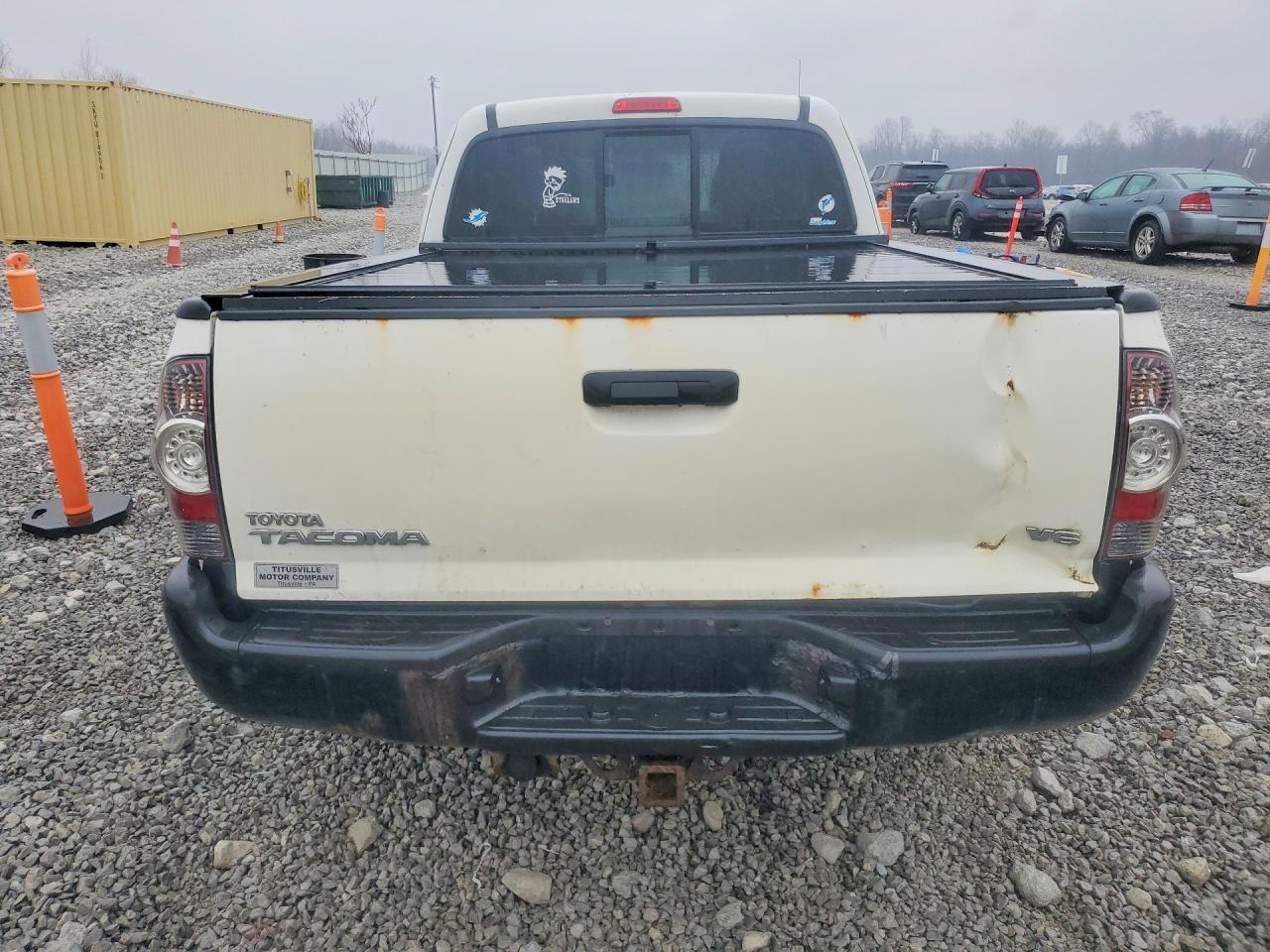 TOYOTA TACOMA
