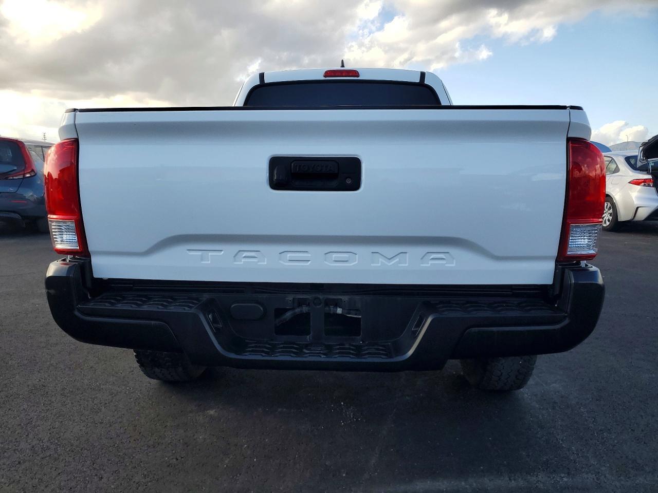 2019 TOYOTA TACOMA — фото 6