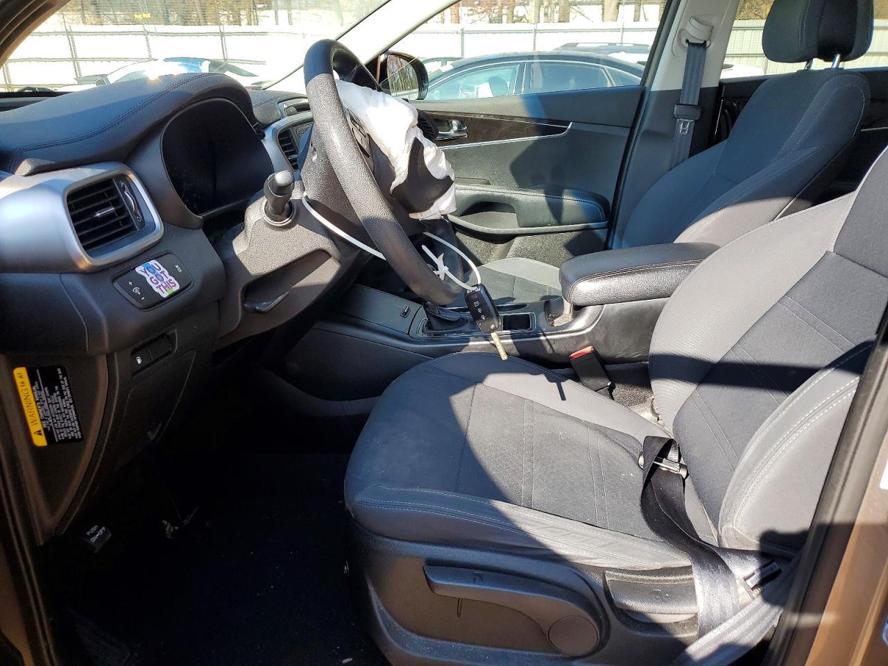 2016 KIA SORENTO — фото 7