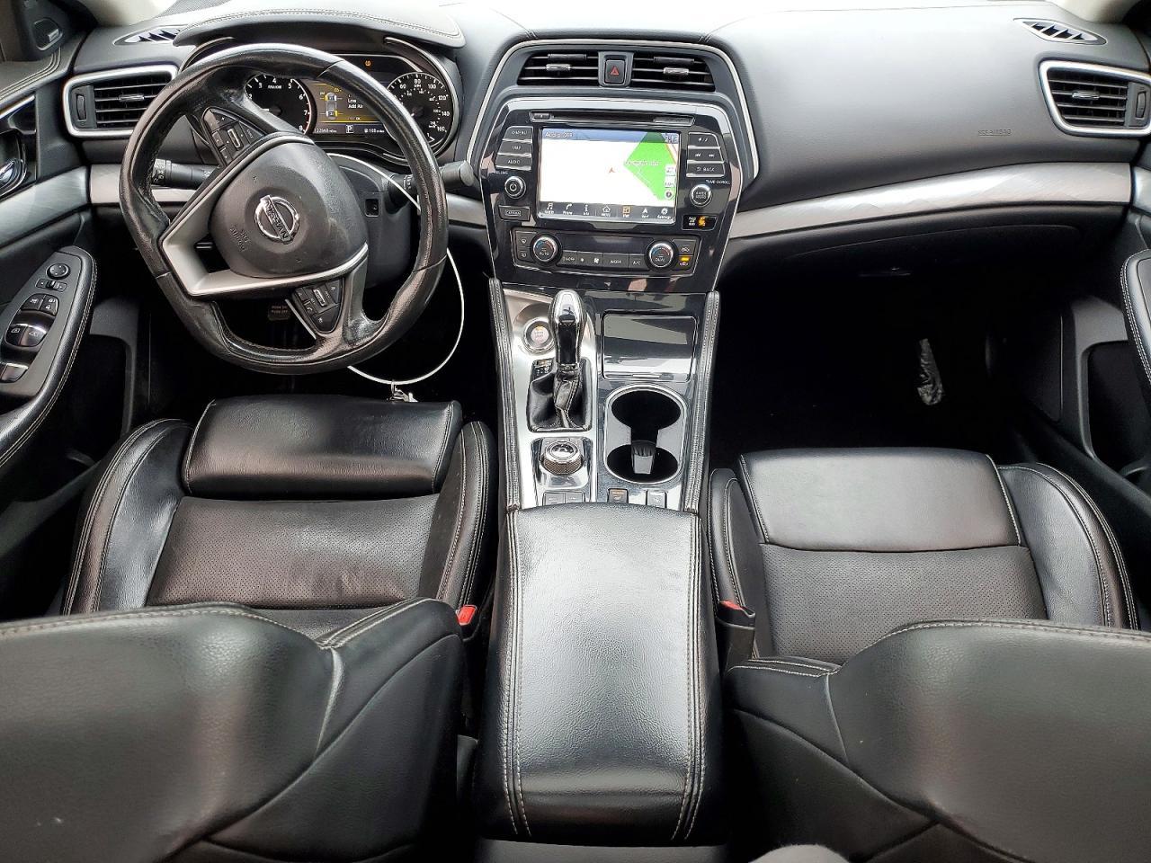 NISSAN MAXIMA