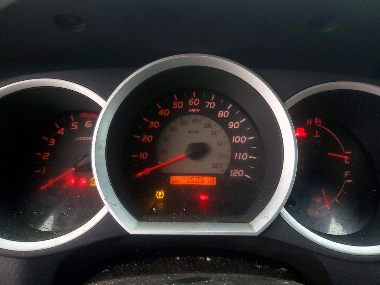 TOYOTA TACOMA