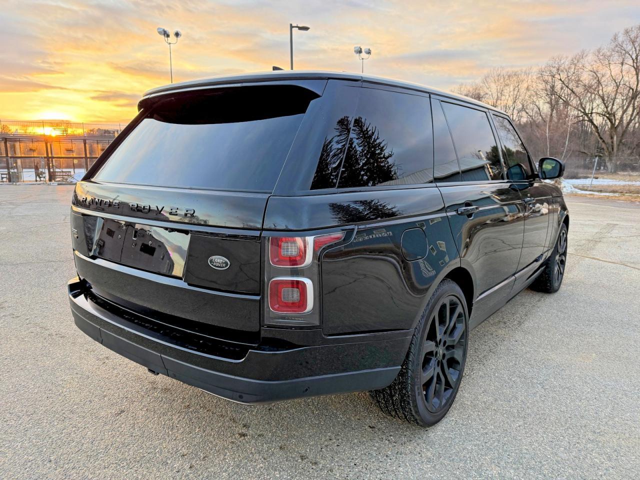 LAND ROVER RANGE ROVER