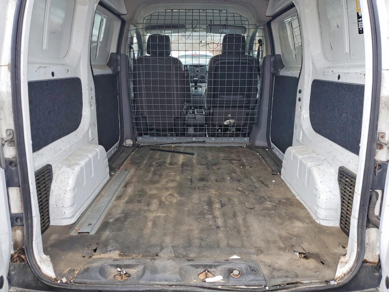 NISSAN NV200