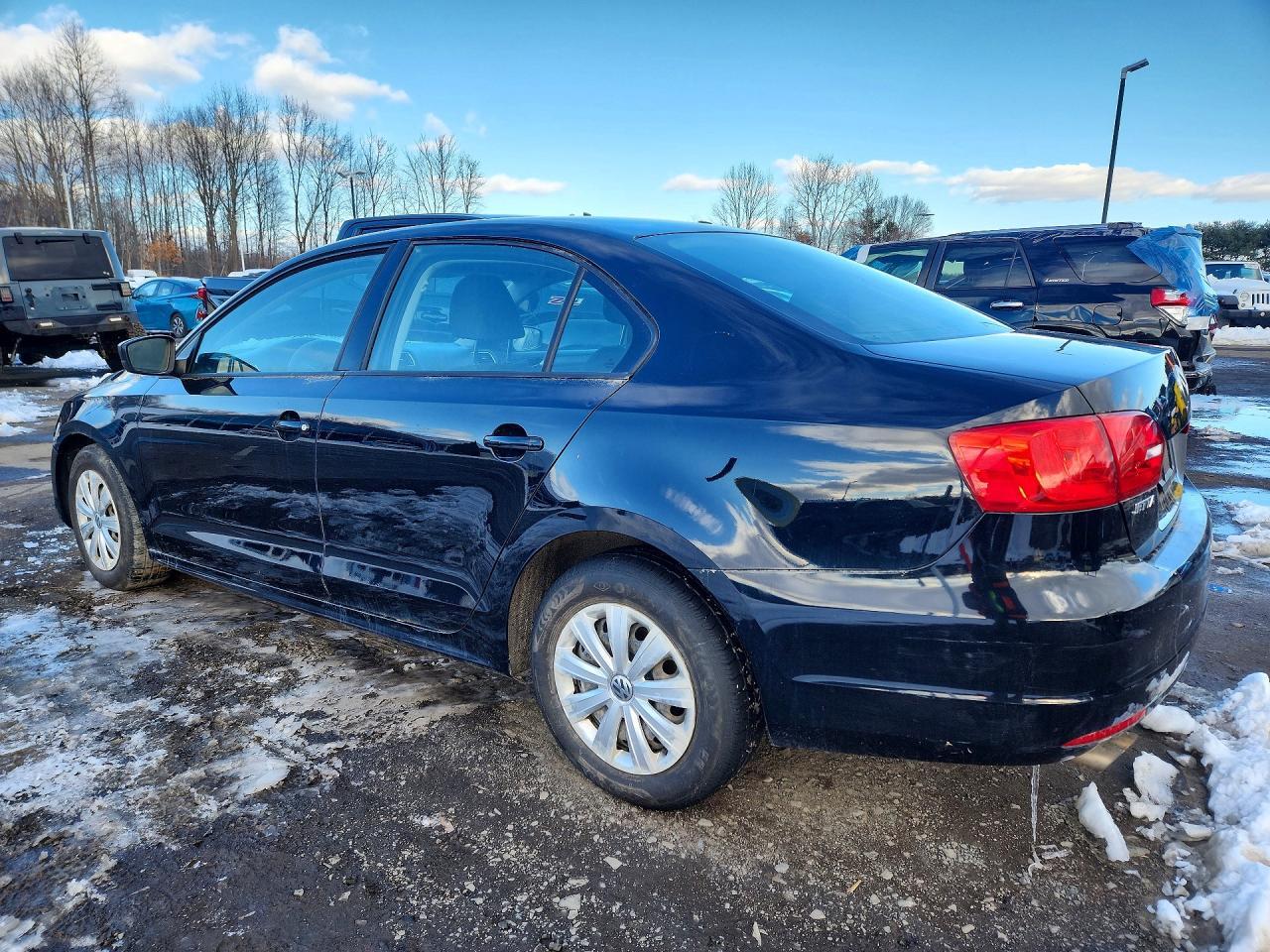 VOLKSWAGEN JETTA